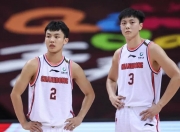 华体会-包含高诗岩、徐杰位置不稳定，王俊杰是热身赛最大发现的词条