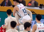 华体会官网入口-上海队大胜新疆，步入季后赛必然