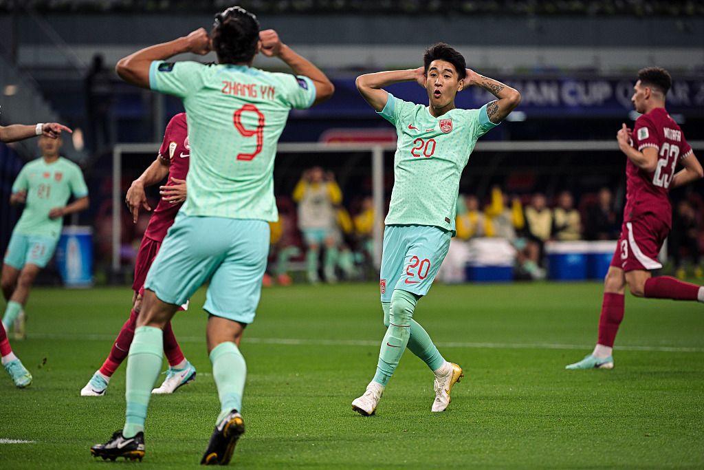 包含0-1落后！2-1逆转！国米世俱杯首胜：下轮赢球出线，亚洲首队出局的词条