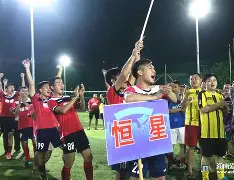 包含卡尔蒂斯主教练称赞球队拼搏精神，期待突破的词条