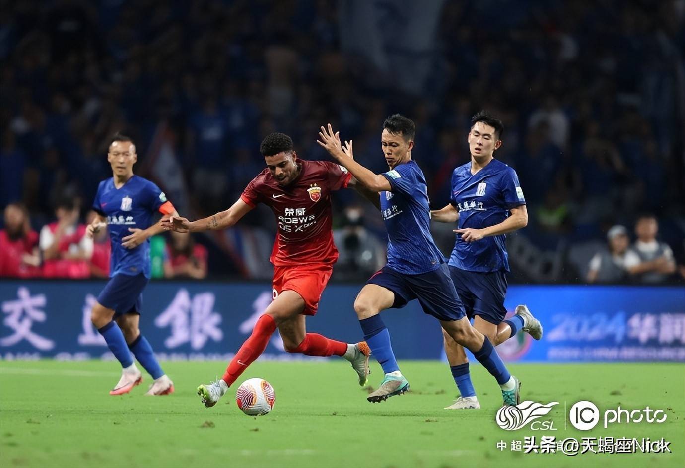 足协杯-路易斯戴帽申花3-2淘汰海港进8强的简单介绍