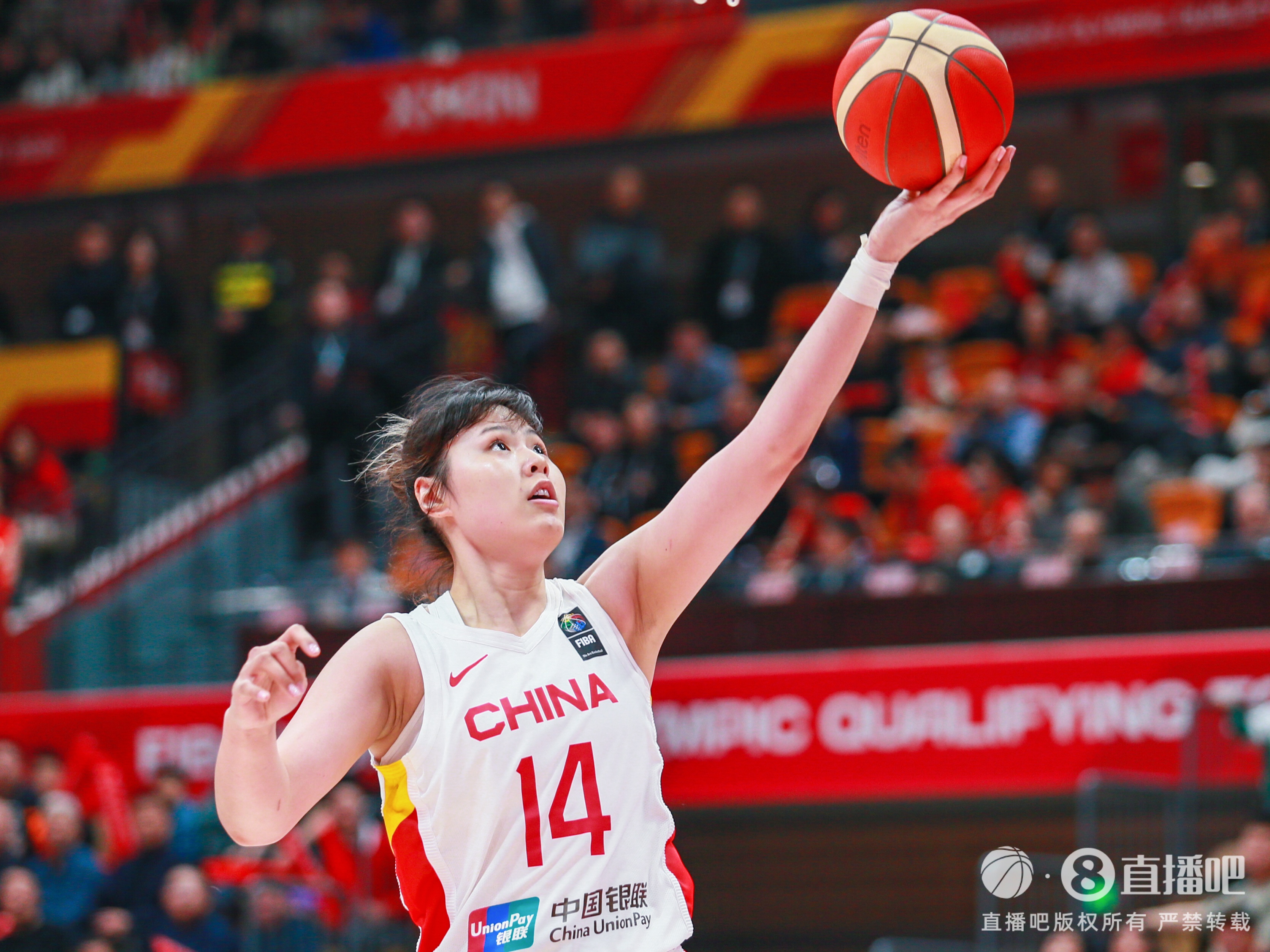 关于WNBA-李月汝10分8篮板飞翼末节逆转王牌未果的信息
